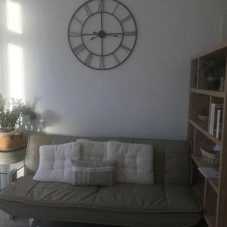 Appartement Terrasse Dans Palace Centre Ville مينتون المظهر الخارجي الصورة