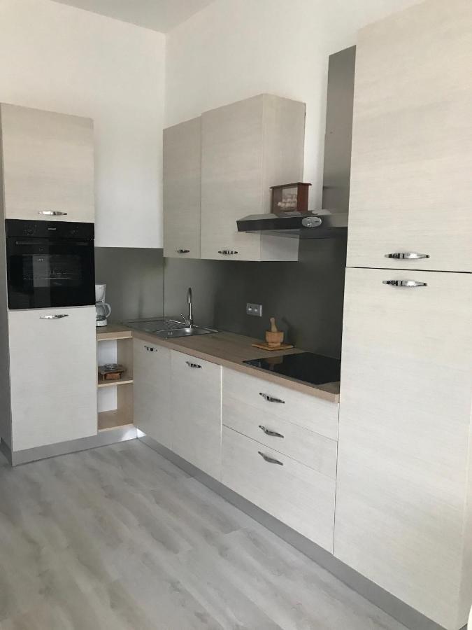 Appartement Terrasse Dans Palace Centre Ville مينتون المظهر الخارجي الصورة