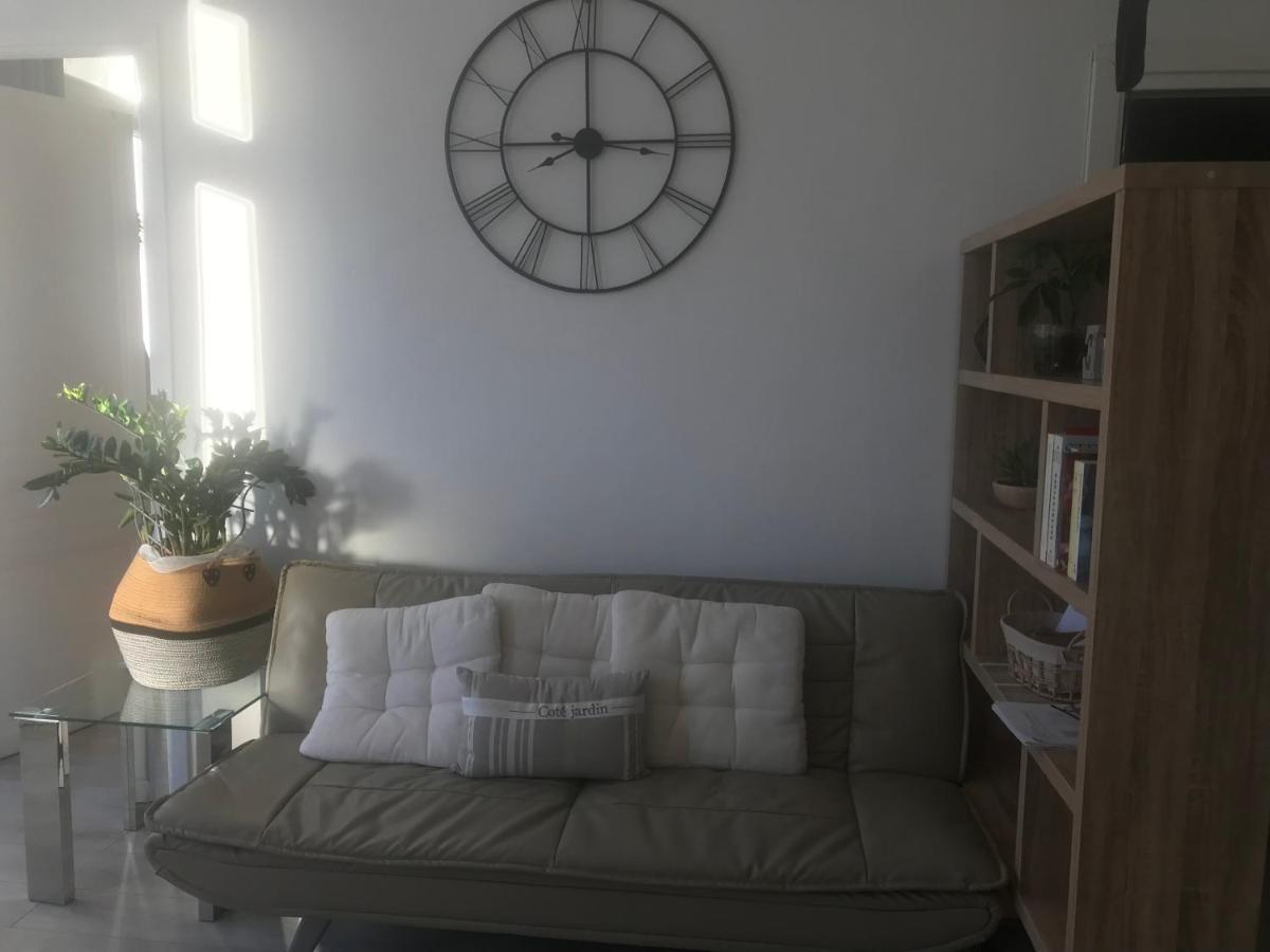 Appartement Terrasse Dans Palace Centre Ville مينتون المظهر الخارجي الصورة